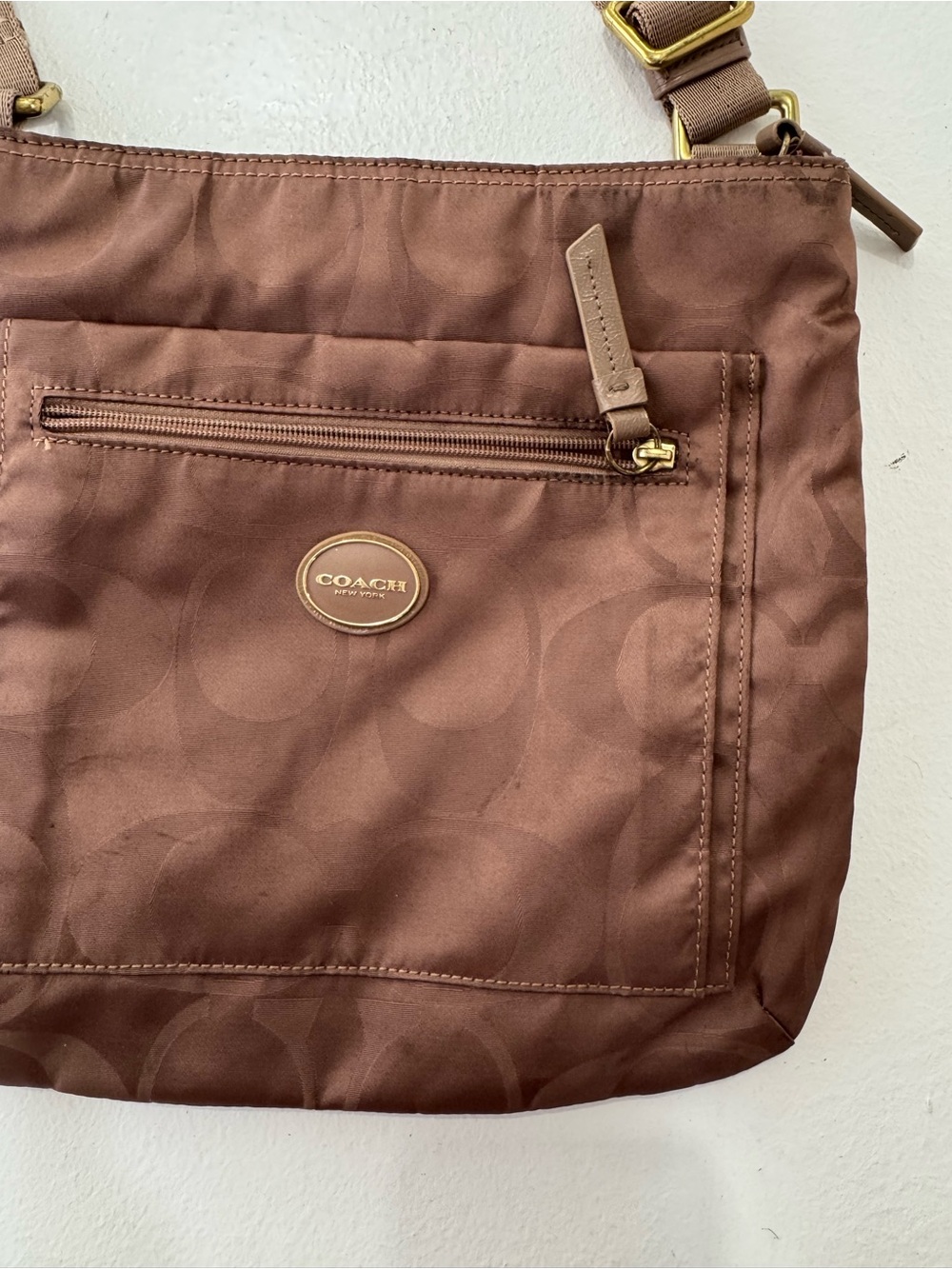Coach Getaway Urban File Crossbody Bag nylon - Picture 2 of 10